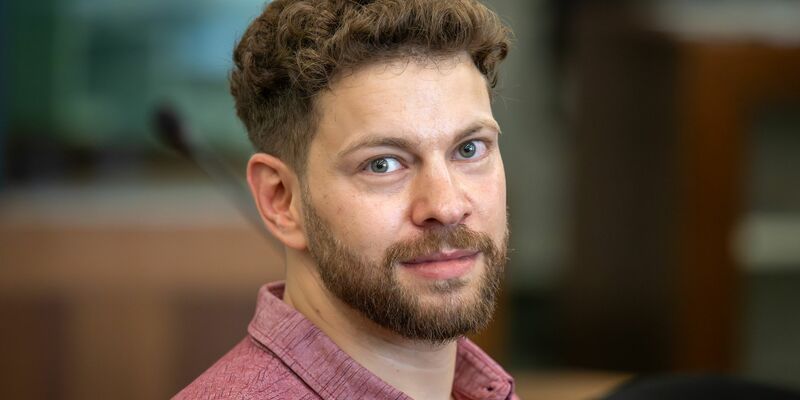 Lahav Shapira wirft der FU vor, sie unternehme nicht genug gegen antisemitische Diskriminierung.  - Foto: Soeren Stache/dpa