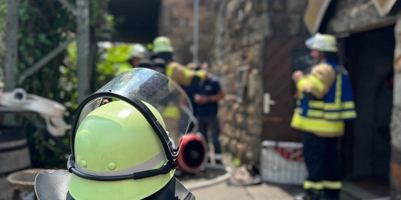 FW Weinheim: Brand im Keller in der Mannheimer Straße - Foto: presseportal.de