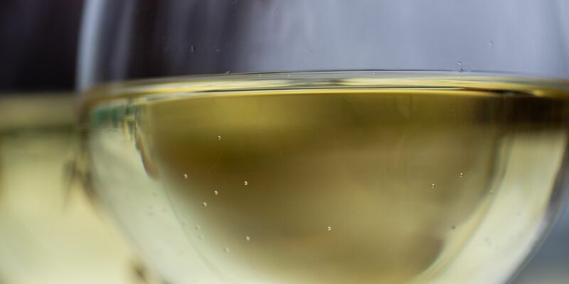 Der Angeklagte hatte zunächst behauptet, seine Partnerin habe Suizid begangen. (Foto Illustration) - Foto: Daniel Karmann/dpa