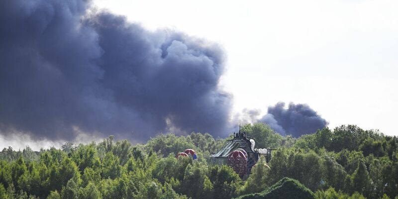 Das Tomorrowland besuchten im vergangenen Jahr mehrere 100.000 Festivalgäste.  - Foto: Tom Goyvaerts/Belga/dpa
