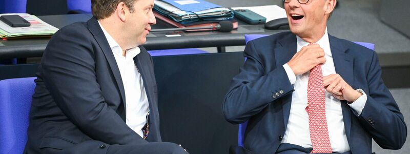 Lars Klingbeil und Friedrich Merz hoffen, die Stimmung im Land zu drehen. (Archivbild) - Foto: Katharina Kausche/dpa