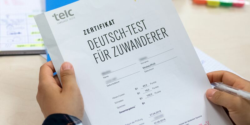 Zuwanderer haben in Deutschland und anderen Ländern weniger Chancen auf Gutverdiener-Jobs. (Archivbild) - Foto: Sven Hoppe/dpa