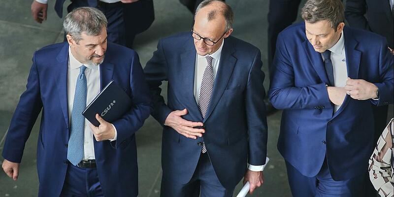 Söder, Merz, Klingbeil (Archiv) - Foto: über dts Nachrichtenagentur