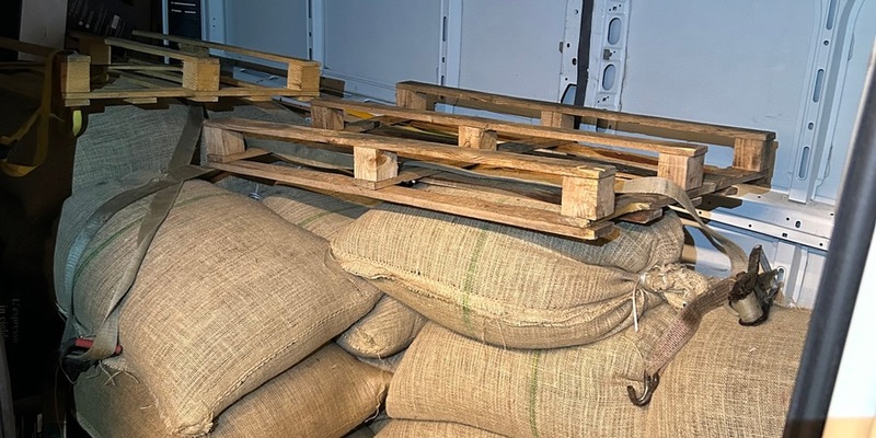 HZA-A: Augsburger Zoll stellt über 1.000 kg Kaffee sicher - Foto: presseportal.de