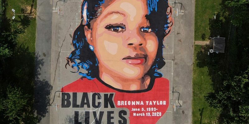 Der Name der 26-jährigen Breonna Taylor wurde zu einem Symbol der Bewegung gegen Rassismus und Polizeigewalt. (Archivbild) - Foto: Julio Cortez/AP/dpa