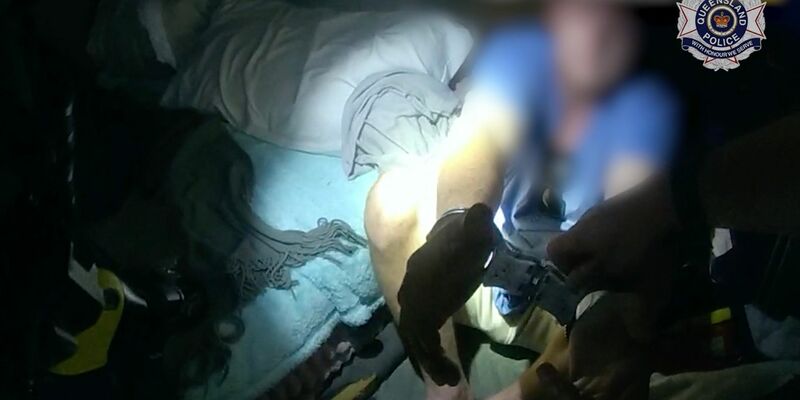 Der Schuhdieb wurde dank Videoaufnahmen schnell identifiziert und festgenommen. - Foto: Queensland Police Service/Queensland Police Service/AAP/dpa