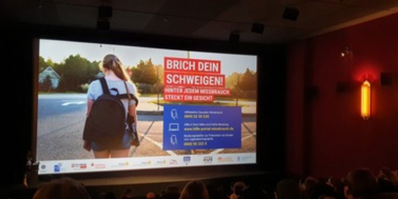 POL-DA: Kreis Groß-Gerau: Kinowoche Gefangen im Netz/266 Schülerinnen und Schüler sensibilisiert - Foto: presseportal.de