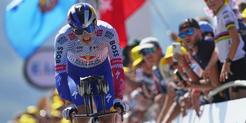 Jungstar Florian Lipowitz glänzt bei der Tour de France. - Foto: Thibault Camus/AP/dpa