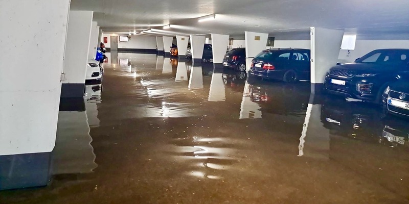 FW Norderstedt: Starkregenereignis sorgt für rund 100 Feuerwehreinsätze in Norderstedt - Ausnahmezustand ausgerufen - Foto: presseportal.de