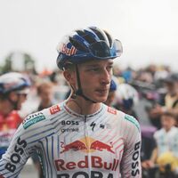 Der deutsche Rad-Jungstar Florian Lipowitz.  - Foto: Thibault Camus/AP/dpa