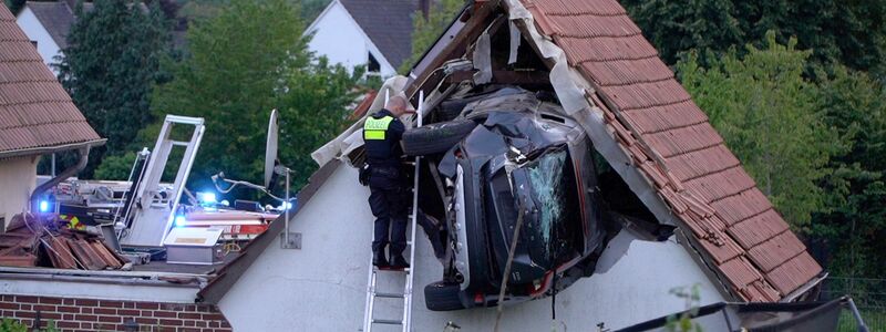 Mehrere Menschen sind verletzt worden. - Foto: Torben Kipp/Nordwestmedia-TV/dpa