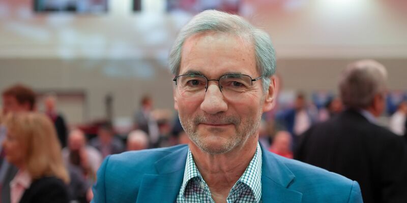 Will bestehende Kontakte nicht abreißen lassen: Matthias Platzeck. (Archivbild)  - Foto: Soeren Stache/dpa