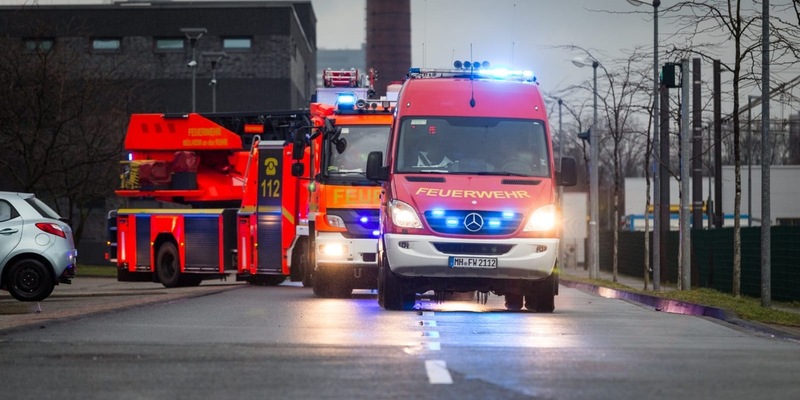 FW-MH: Brand eines Gartenhauses - Foto: presseportal.de