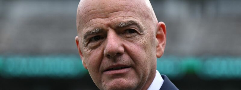 FIFA-Präsident Gianni Infantino sagt Unterstützung zu. - Foto: Sven Hoppe/dpa