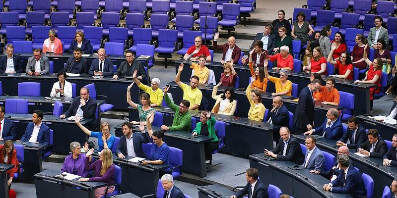 Debatte im Bundestag zum Thema queerfeindliche Hasskriminalität (Archiv) - Foto: über dts Nachrichtenagentur