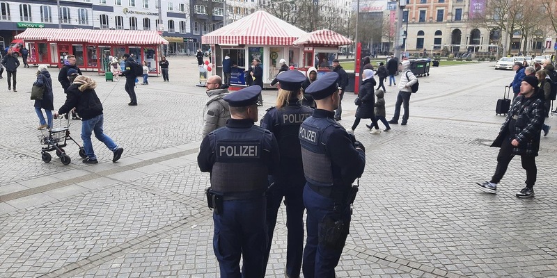 BPOL-HB: Bundespolizeilicher Schwerpunkteinsatz zur Gewaltprävention am Bremer Hbf. - Foto: presseportal.de
