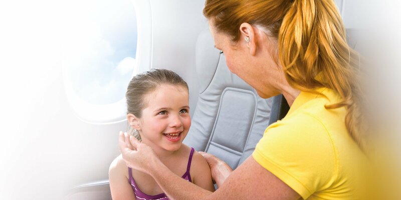 Entspannt druckfrei fliegen mit Kindern - Foto: SANOHRA/Innosan GmbH über pressetext.de