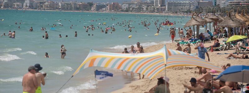 Fischattacken stören die Idylle an der spanischen Mittelmeerküste fast nie. (Archivfoto) - Foto: Clara Margais/dpa