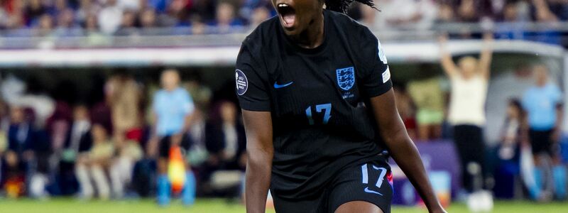 Rettete England mit ihrem Tor in die Verlängerung: Michelle Agyemang. - Foto: Jean-Christophe Bott/KEYSTONE/dpa