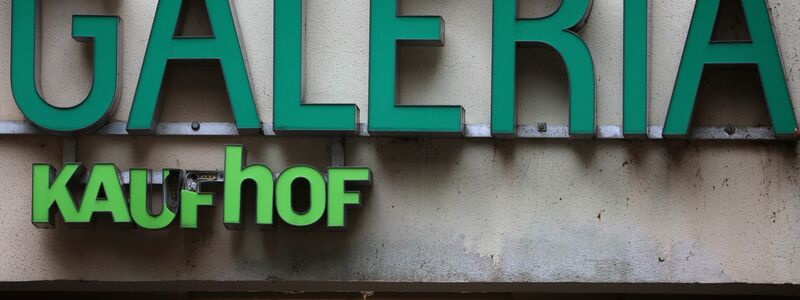 Die Filiale in Würzburg sollte im Zuge der Insolvenz im Jahr 2024 eigentlich geschlossen werden, blieb dann aber doch geöffnet. - Foto: Karl-Josef Hildenbrand/dpa