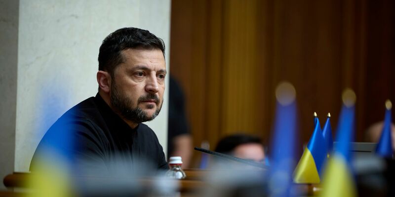 Selenskyj: Es steht in unserer Verfassung, dass wir keine Gebiete abtreten. (Archivbild) - Foto: Vadym Sarakhan/AP/dpa