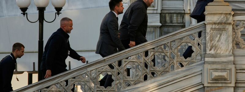 Die Türkei ist Vermittlerin bei den Gesprächen. - Foto: Emrah Gurel/AP/dpa