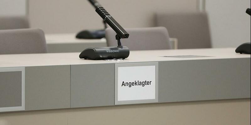 Schild mit der Aufschrift Angeklagter (Archiv) - Foto: über dts Nachrichtenagentur