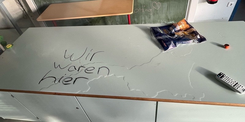 POL-NE: Ermittler suchen Zeugen nach Sachbeschädigungen in der Diedrich-Uhlhorn-Realschule - Foto: presseportal.de