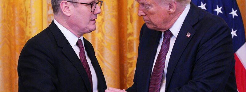 Donald Trump (r.) und Keir Starmer pflegen einen engen Austausch. (Archivbild) - Foto: Carl Court/PA Wire/dpa