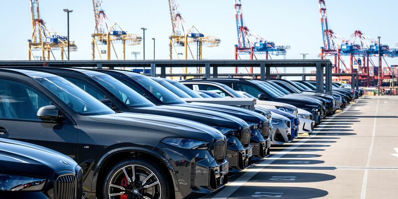Autos und Fahrzeugteile machen ein Fünftel des deutschen Exports in die USA aus. (Archivbild) - Foto: Sina Schuldt/dpa