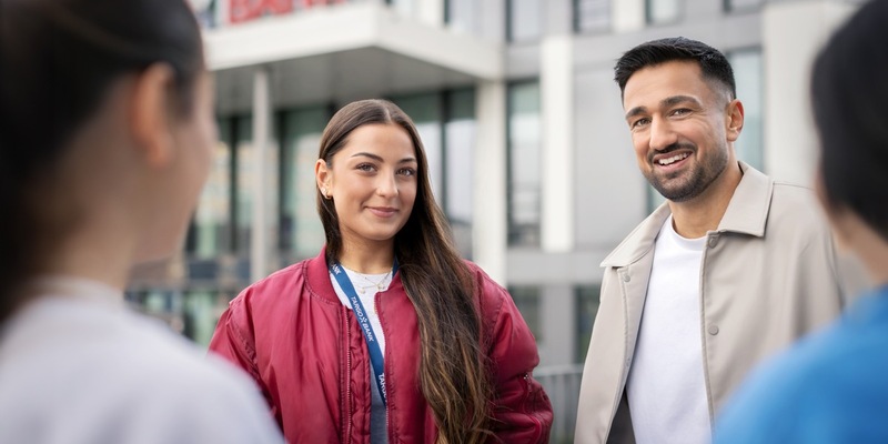 238 Auszubildende und Duale Studenten starten bei der TARGOBANK - Foto: presseportal.de