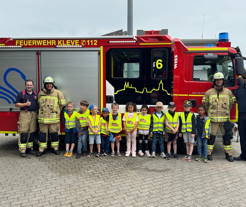 FW-KLE: Vorschulkinder zu Gast bei der Löschgruppe Donsbrüggen - Foto: presseportal.de
