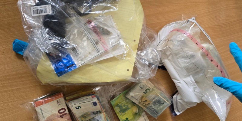 POL-STD: Polizei durchsucht 10 Objekte in Buxtehude - Drogen und Beweismittel sichergestellt, Kupferdiebe auf Stader Baustelle und in Horneburg, Bronzefigur in Stade entwendet, Einbrecher in Buxtehude - Foto: presseportal.de