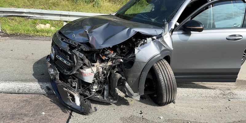 API-TH: Vollsperrung nach Verkehrsunfall - Foto: presseportal.de