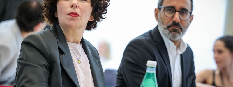 Amira Mohamed Ali und Amid Rabieh nehmen am Gründungskongress teil. - Foto: Christoph Reichwein/dpa