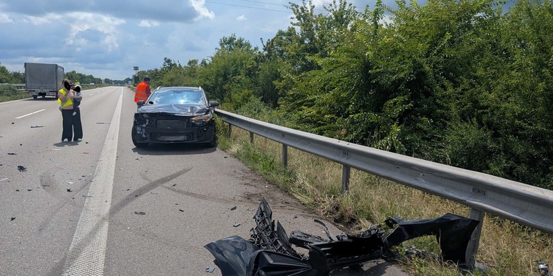 POL-PDLD: Landau/BAB65 - 4 Leichtverletzte und hoher Sachschaden - Foto: presseportal.de