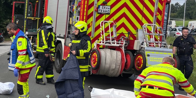 FW-EN: Schwerer Verkehrsunfall, Hattinger Str. - Foto: presseportal.de
