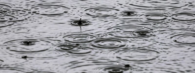 Der Juli endet vielerorts in Deutschland im Dauerregen. (Archivbild) - Foto: Karl-Josef Hildenbrand/dpa