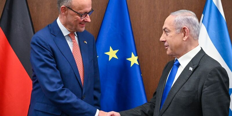 Im Telefonat forderte Bundeskanzler Merz den israelischen Premierminister Netanjahu den Angaben nach auf, alles in seiner Macht Stehende zu unternehmen, um umgehend einen Waffenstillstand zu erreichen. (Archivbild) - Foto: Kobi Gideon/GPO/dpa