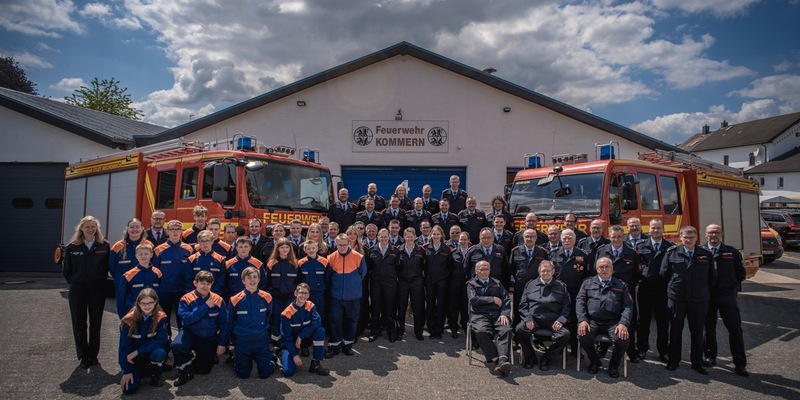 FW Mechernich: Jahreshauptversammlung 2025 des Löschzugs Kommern - Engagement, Einsatz und Ehrungen im Mittelpunkt - Foto: presseportal.de