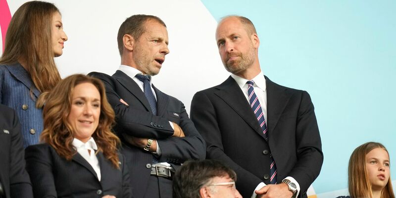 England feiert den EM-Titel. - Foto: Alessandra Tarantino/AP/dpa