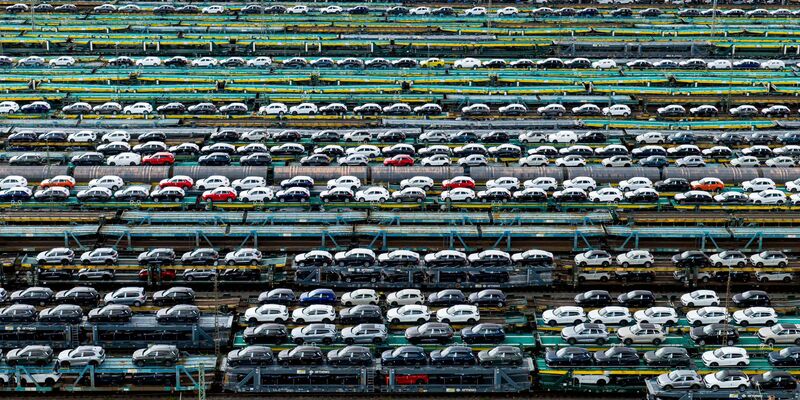 Stimmung in den Unternehmen hellt sich auf (Archivbild). - Foto: Sina Schuldt/dpa