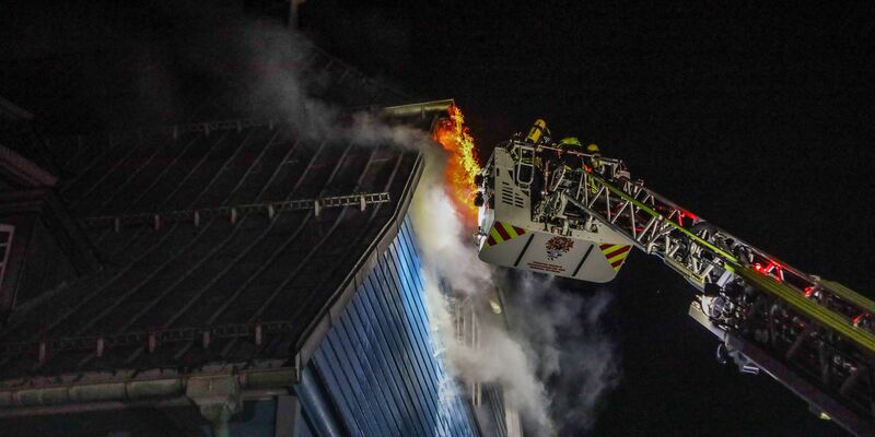Das Brandgutachten bestätigt: Das Feuer war Brandstiftung. (Archivbild) - Foto: Frank Neuendorf/dpa