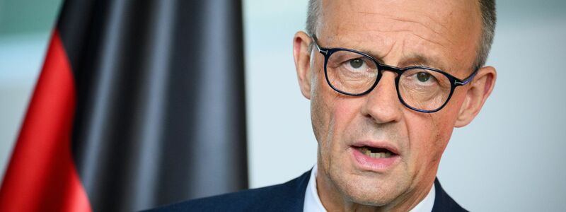 Erstmals behält sich Kanzler Merz konkrete Maßnahmen gegen Israel vor. - Foto: Bernd von Jutrczenka/dpa