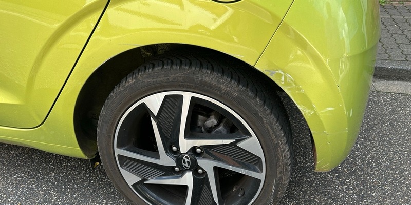 POL-PDLD: Verkehrsunfall mit Flucht, - Foto: presseportal.de