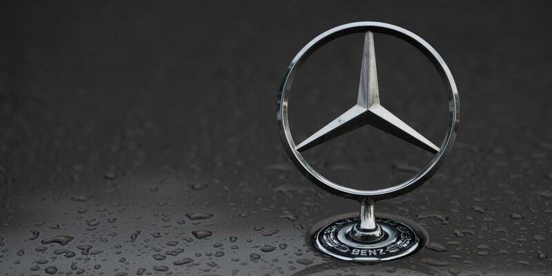 Massiver Gewinneinbruch bei Mercedes-Benz. (Foto Archiv) - Foto: Markus Lenhardt/dpa