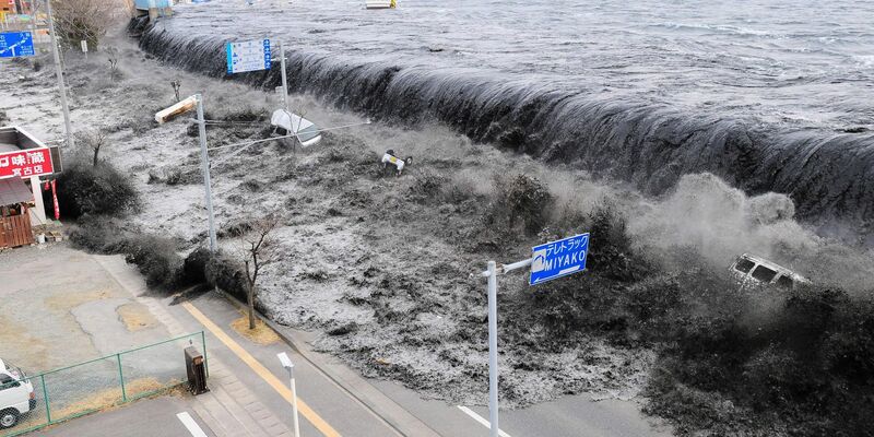 Ein Erdbeben und ein Tsunami sorgten im März 2011 für den Super-GAU im Atomkraftwerk Fukushima. - Foto: Aflo / Mainichi Newspaper/AFLO/EPA/dpa
