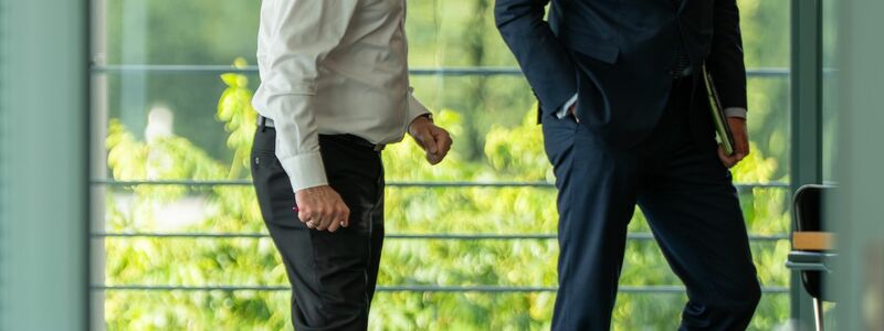 «Jede und jeder in der Regierung wird sparen müssen», sagt Finanzminister Klingbeil.   - Foto: Soeren Stache/dpa