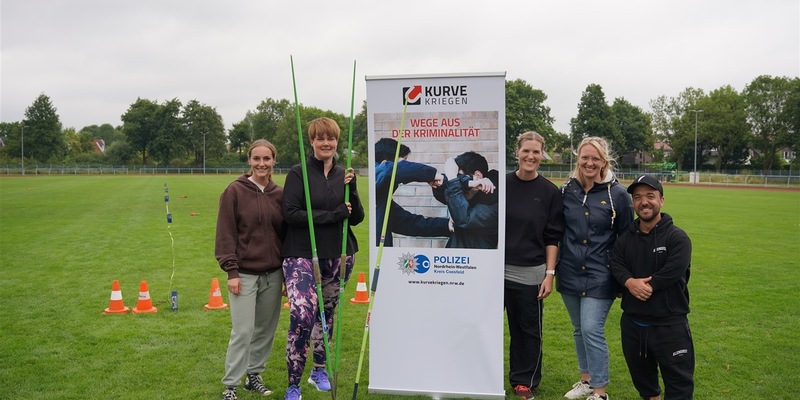 POL-COE: Coesfeld/ Ein ganz großer Wurf - Mathias Mester engagiert sich erneut für Kurve kriegen - Foto: presseportal.de