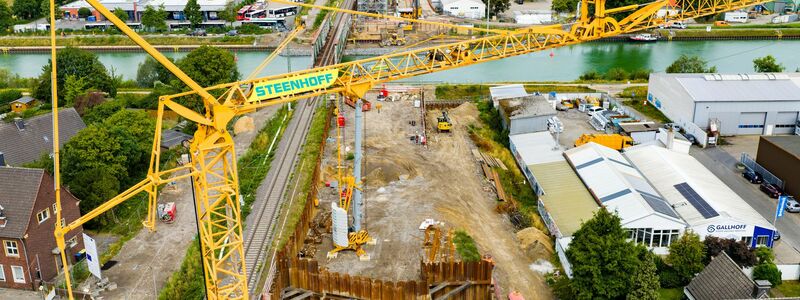 Hoffnungsträger Infrastruktur: Öffentliche Aufträge sollen Exporteinbußen ausgleichen.   - Foto: Christoph Reichwein/dpa